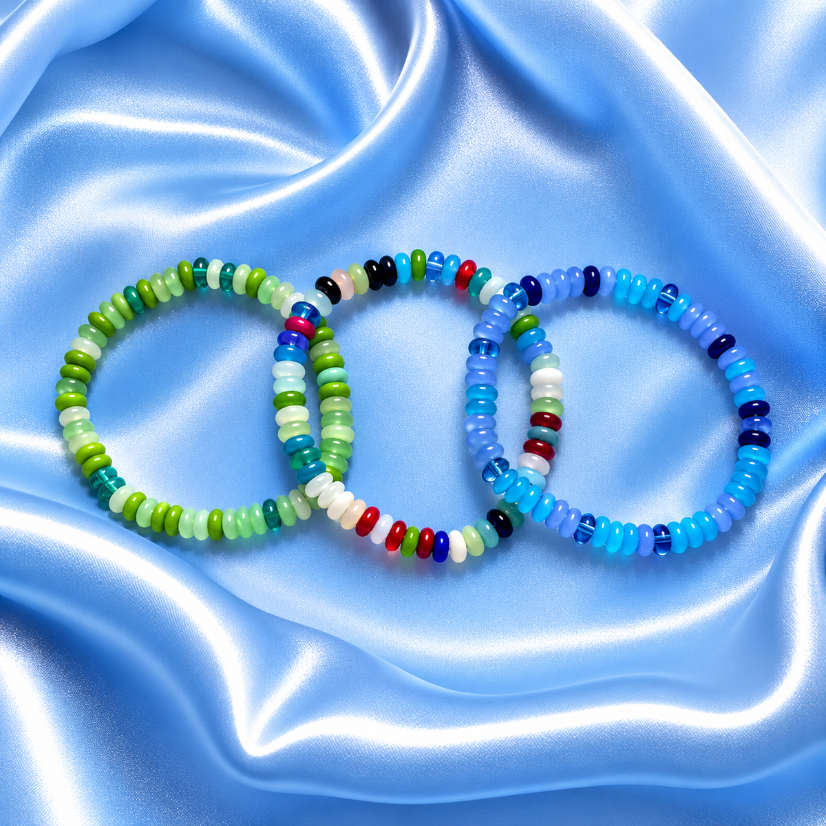 Handmade beaded bracelets by Blurosia